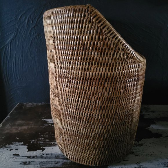 Vintage Rattan Newspaper Holder, Rattan Magazine Basket - Picture 5 of 10